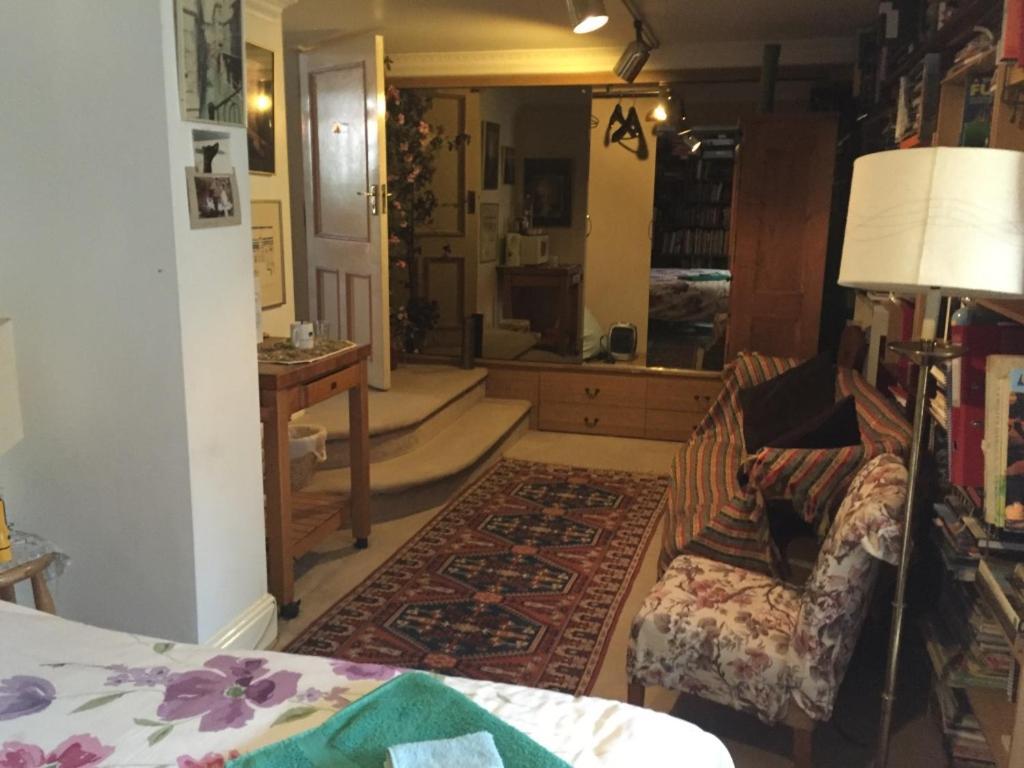 Bed and Breakfast Chiswick Riviera With Free Parking Лондон Екстер'єр фото